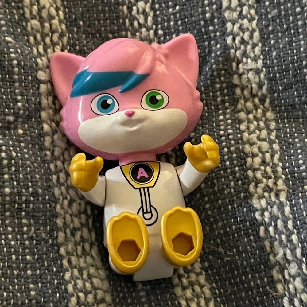 Ryan's World Alpha Lexa action figure ~Pink and White Cat
